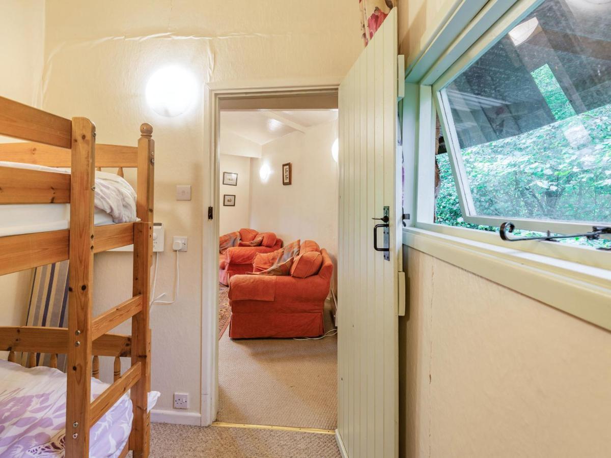 The Log Cabin Honiton Extérieur photo